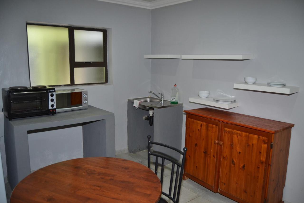 African Sands Guesthouse Load Shedding Free Bloemfontein Bagian luar foto