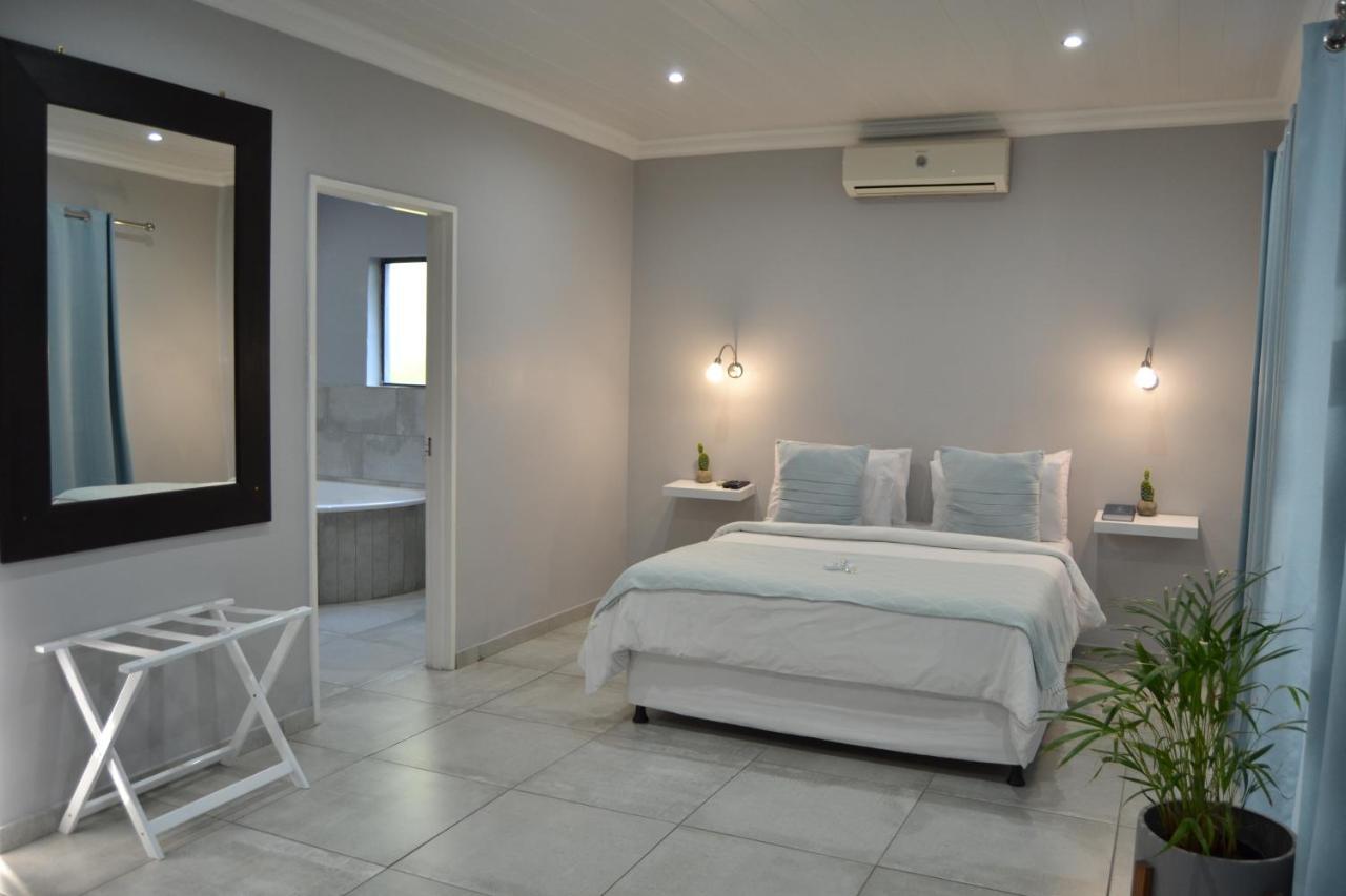 African Sands Guesthouse Load Shedding Free Bloemfontein Bagian luar foto
